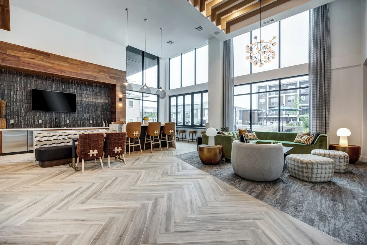 Lakeshore Pearl