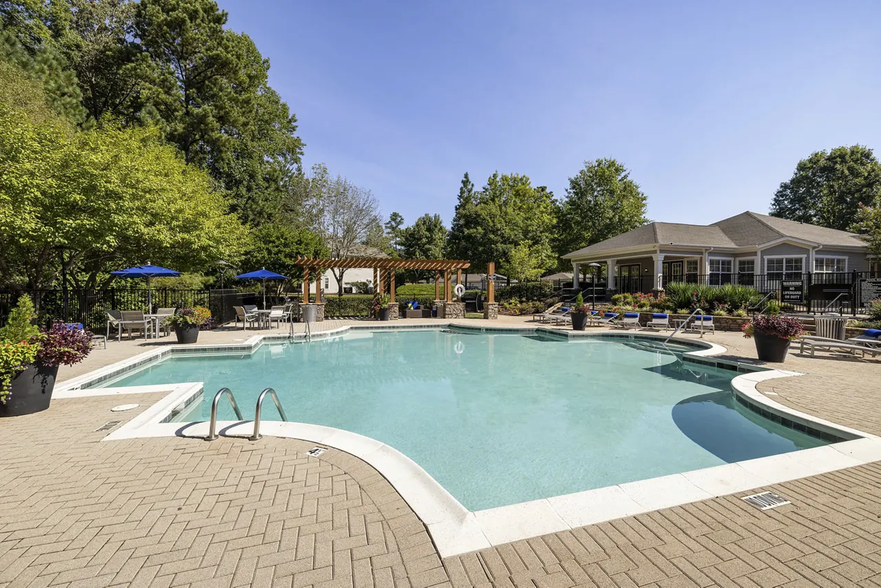 Encore at the Park Apartments