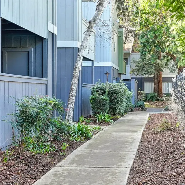 Oak Pointe Apartments