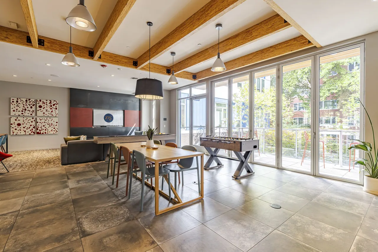 Zig Apartments