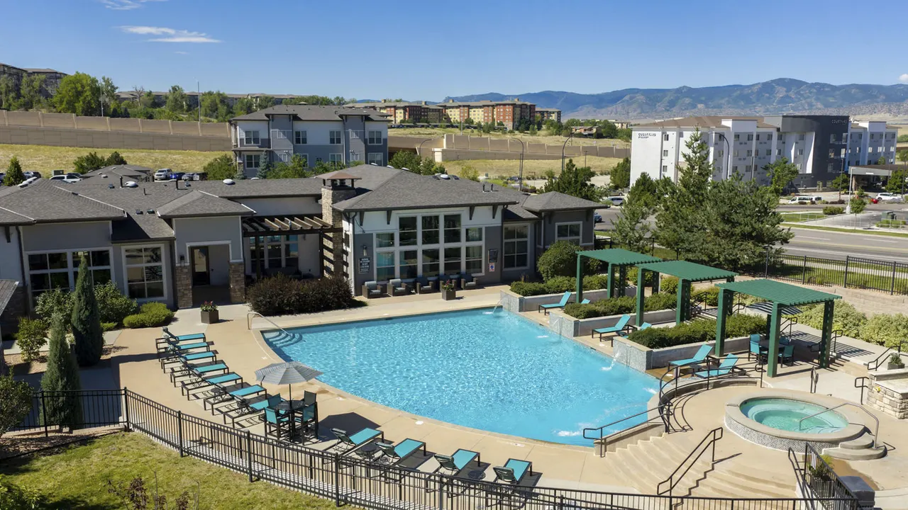 HiLine at Littleton Commons Apartments