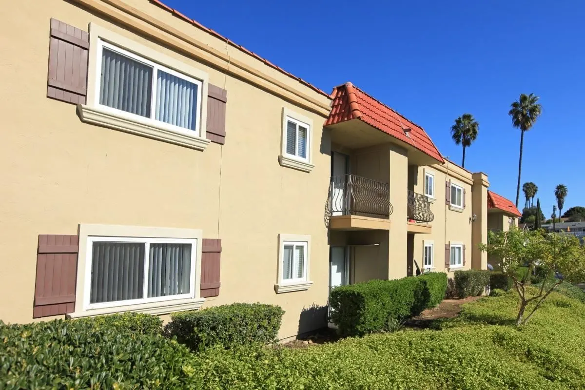 Crestview Apartments