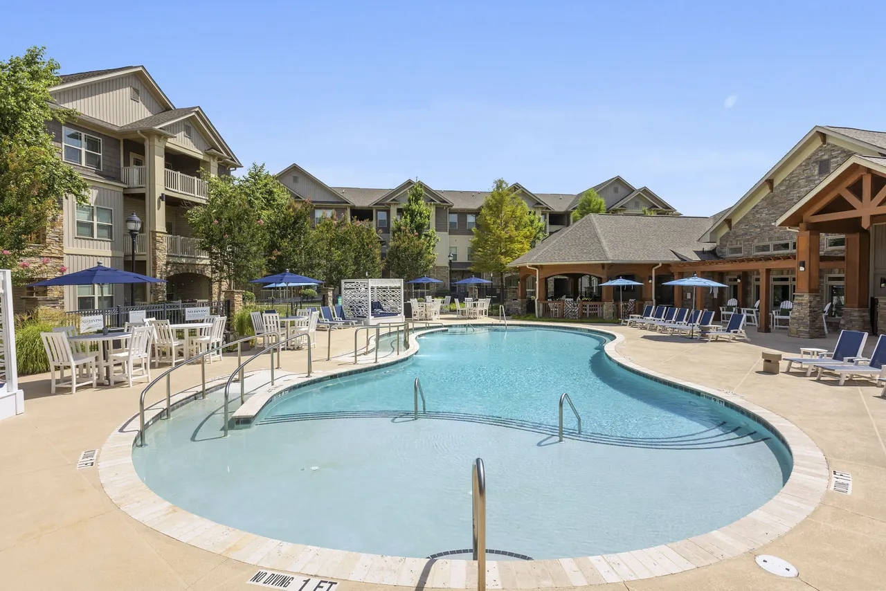 Tryon Park at Rivergate
