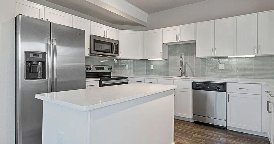 The Pearl on Frankford Apartments