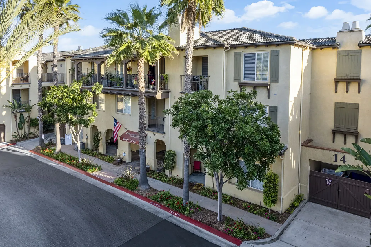 Rolling Hills Gardens Apartments