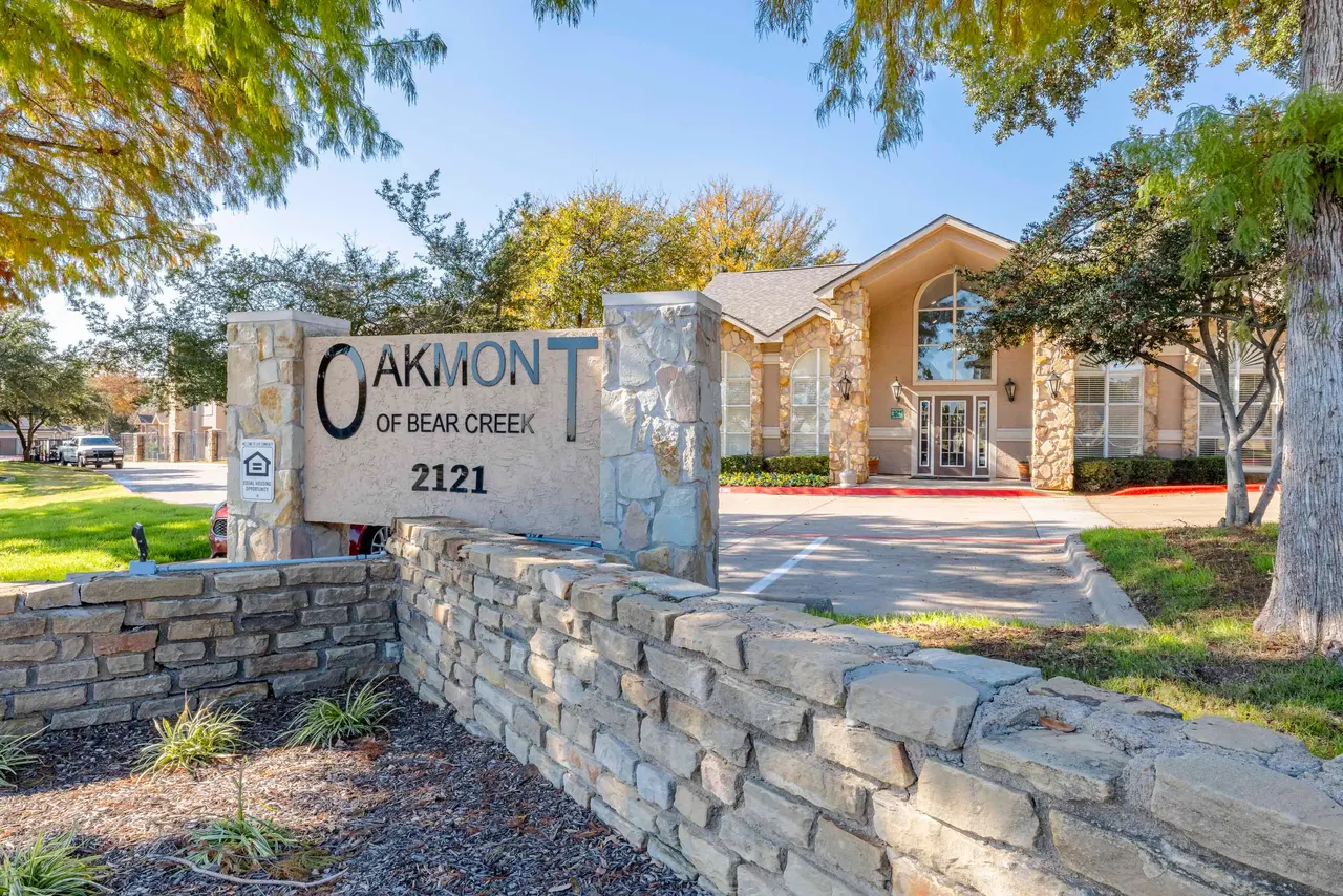 Oakmont of Bear Creek Apartments