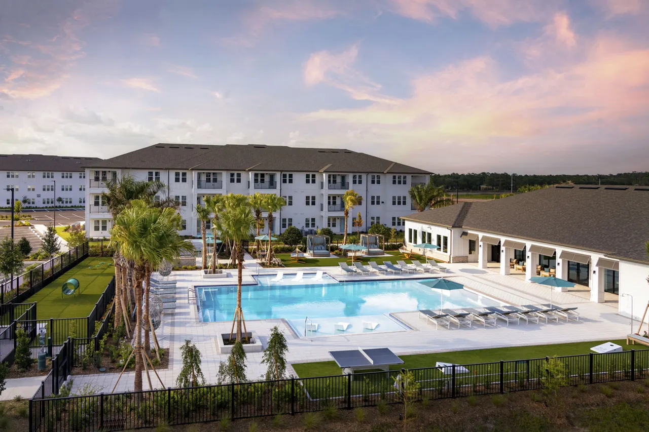 Marlowe Tomoka Village