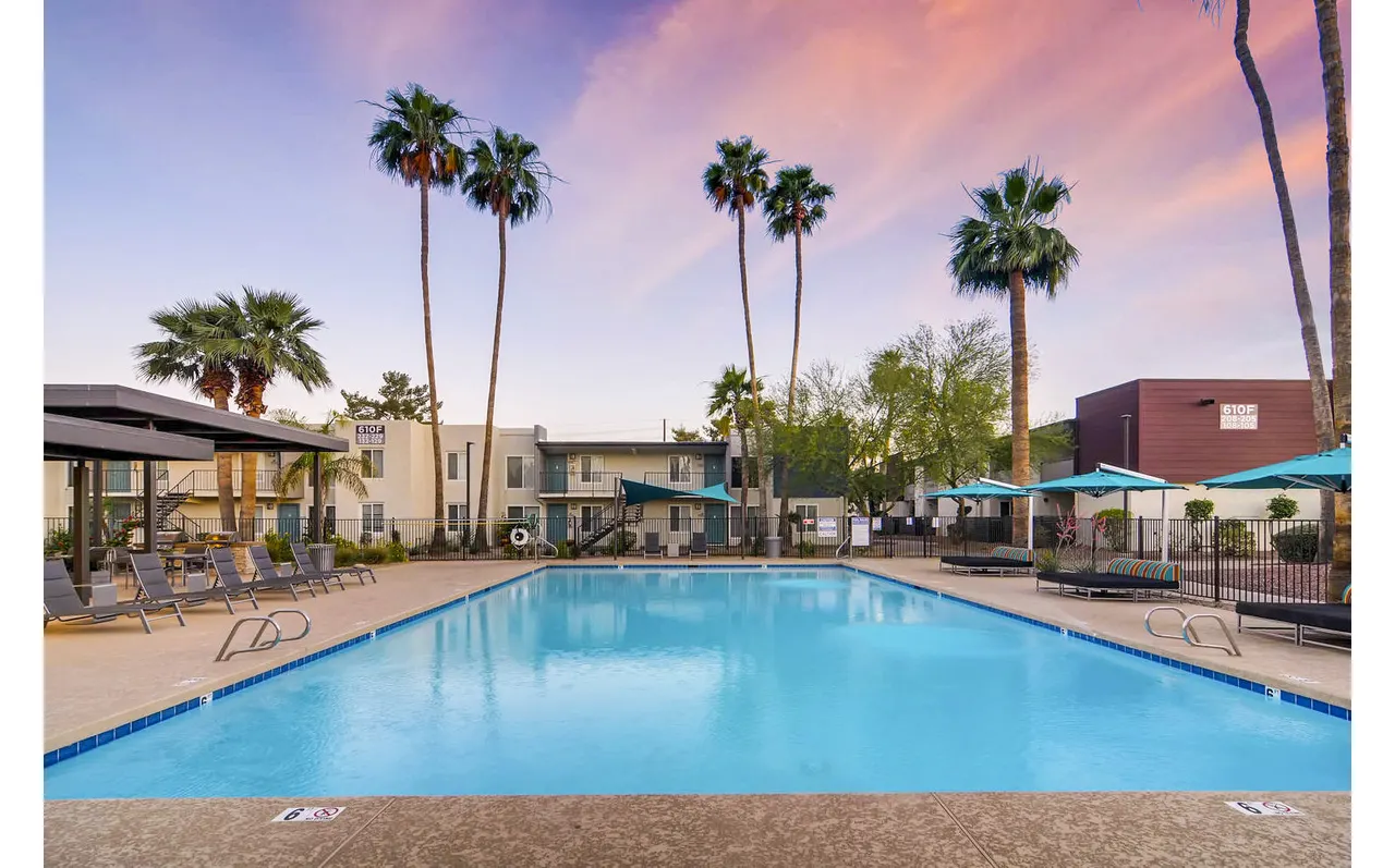 Scottsdale Gateway