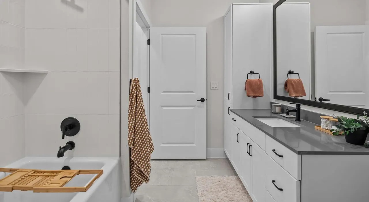 Eastpoint Apartments