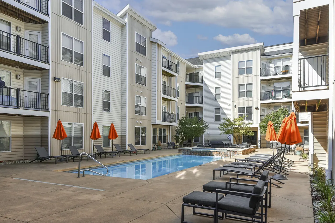 Kenyon Square Apartments