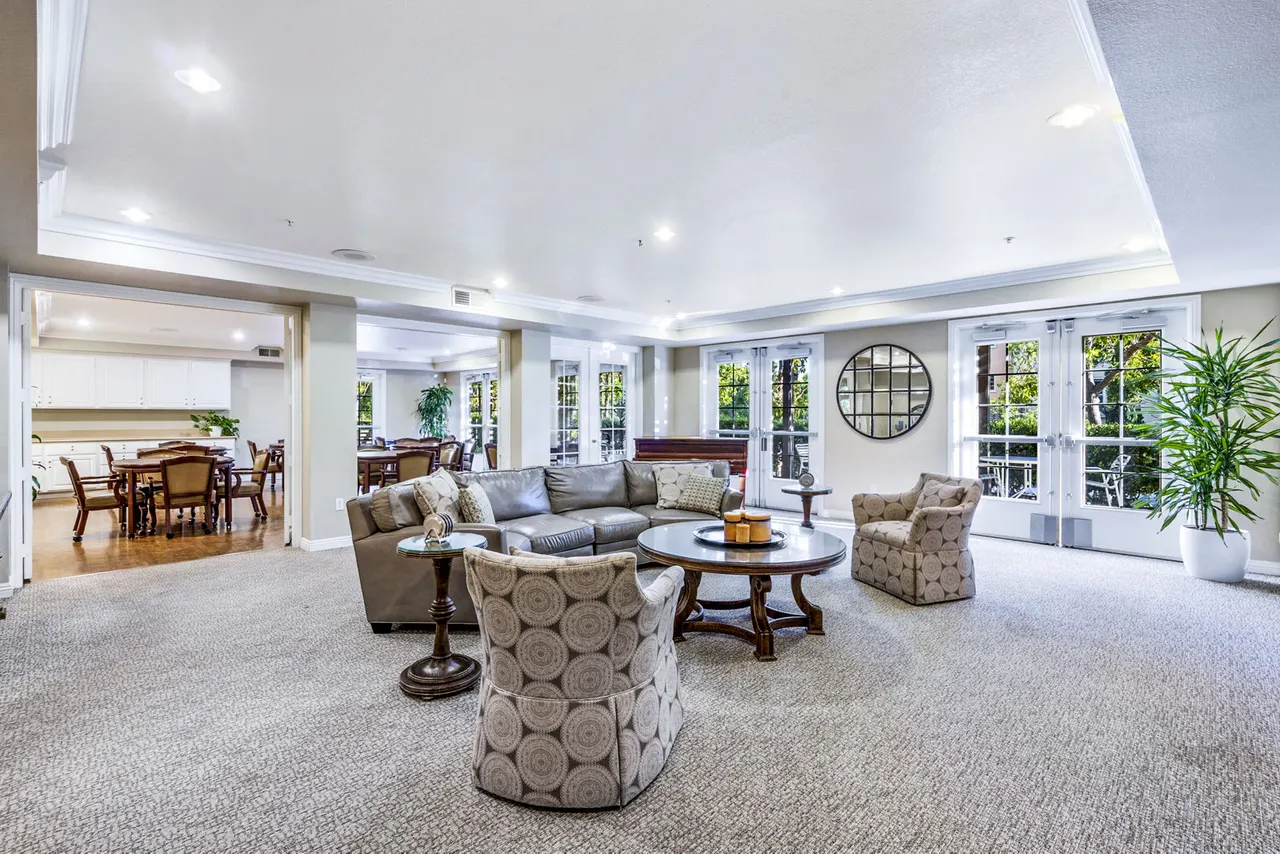 Rolling Hills Gardens Apartments