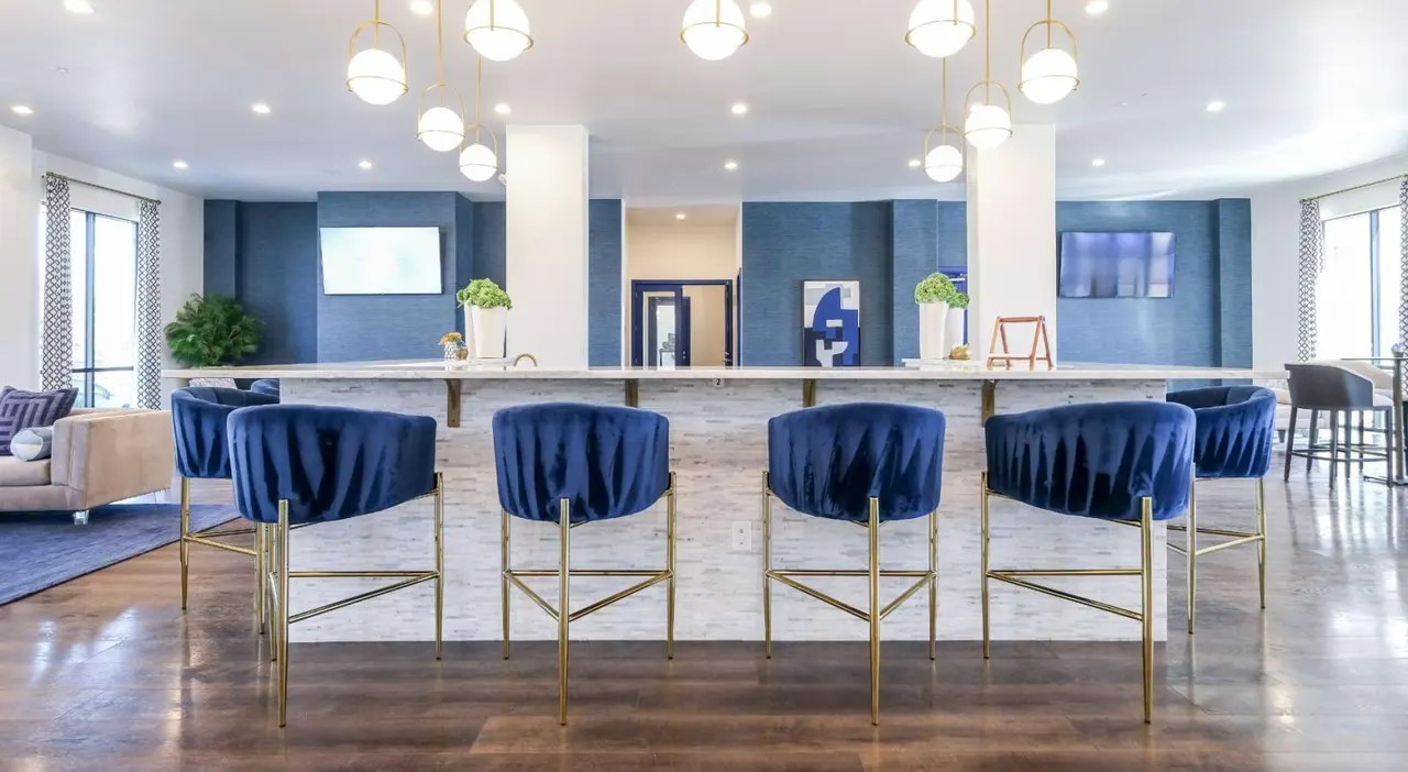 Reveal on the Lake Apartments