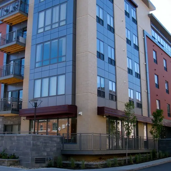 229 at Lakelawn Apartments