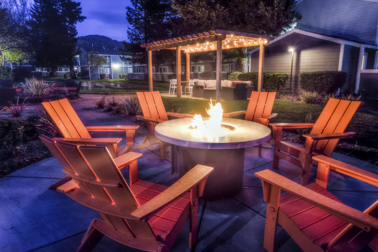 Vineyard Gardens Apartments