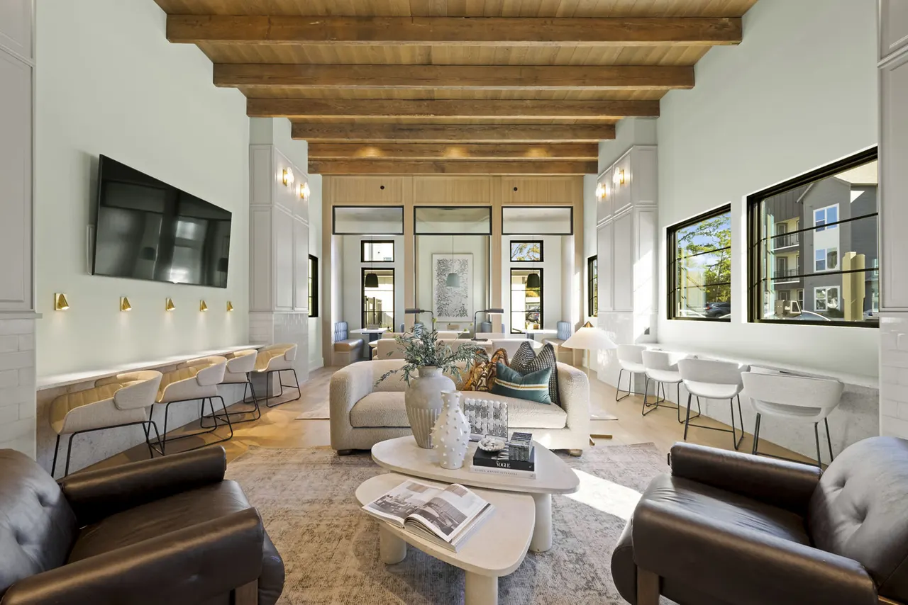 Elan Capital Hills