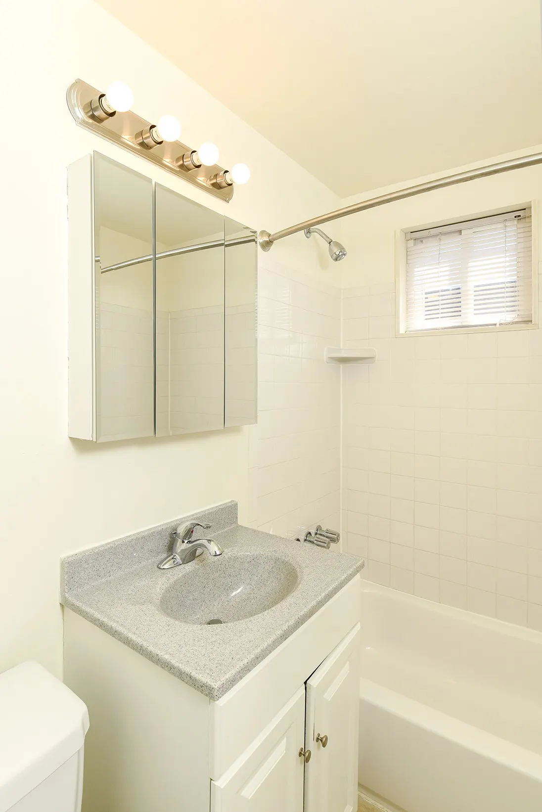 Woodview Apartments
