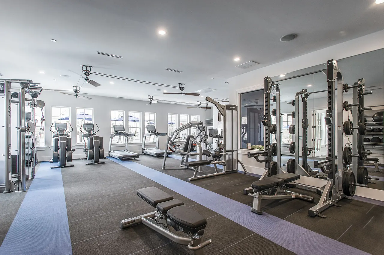 Heartwood at Lockwood Glen Apartments