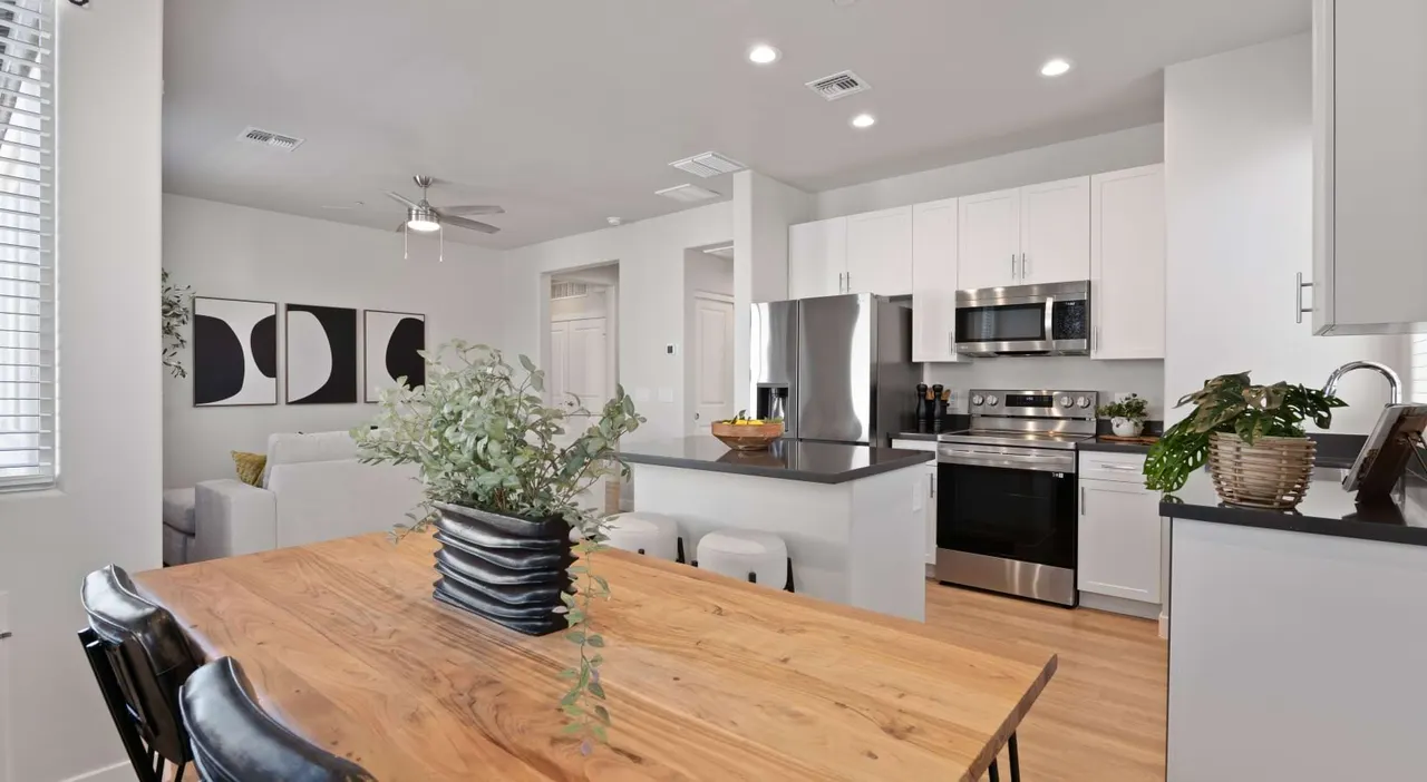 Moderne at Rocking K