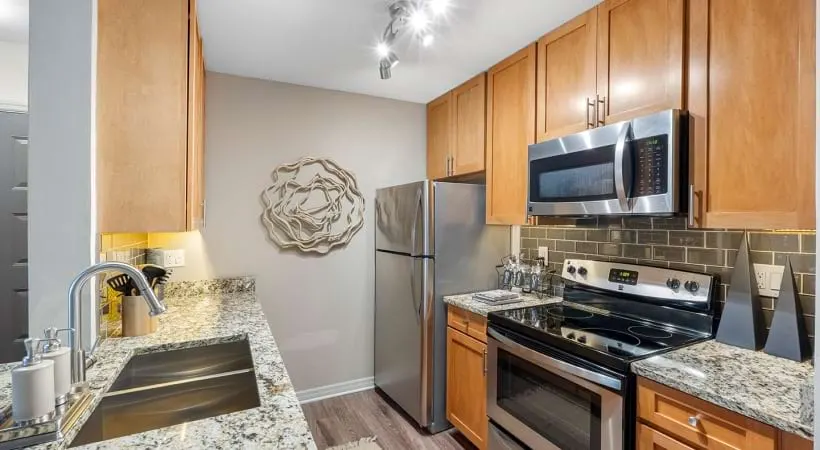 Barrington At Mirror Lake Apartments by Cortland