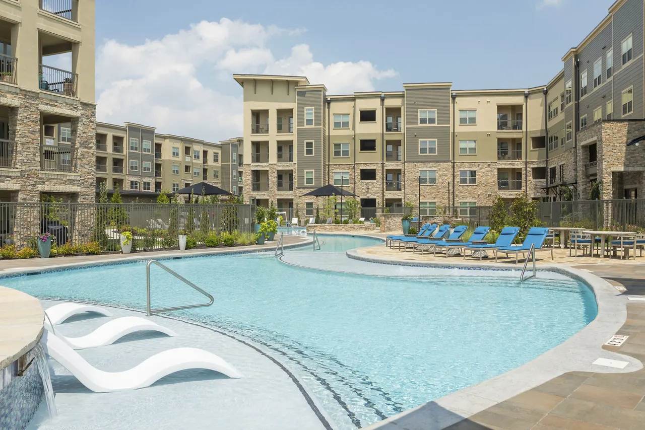 Cyan Southcreek
