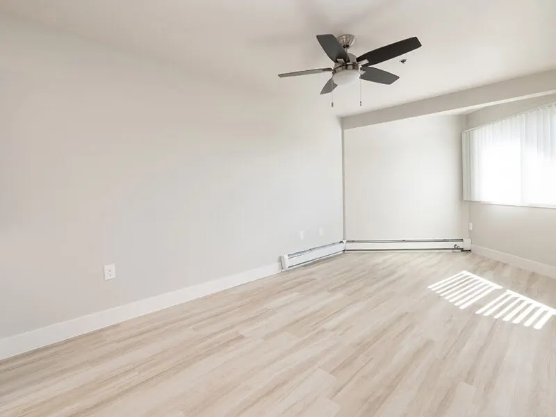 Mountain Manor Apartments