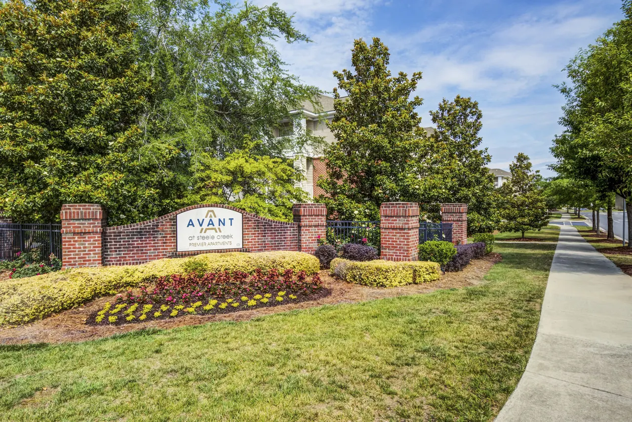 Avant at Steele Creek