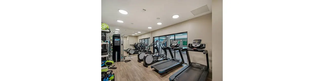 Los Feliz Club Apartments