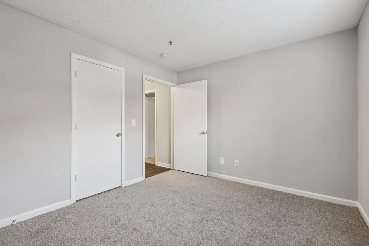 Gregory Lane Apartments