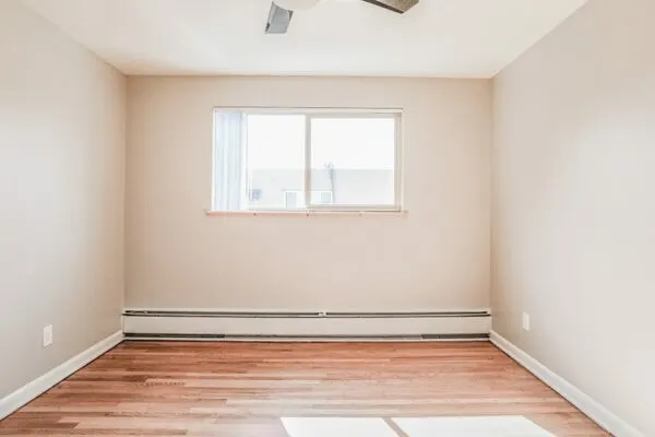 25 Emerson