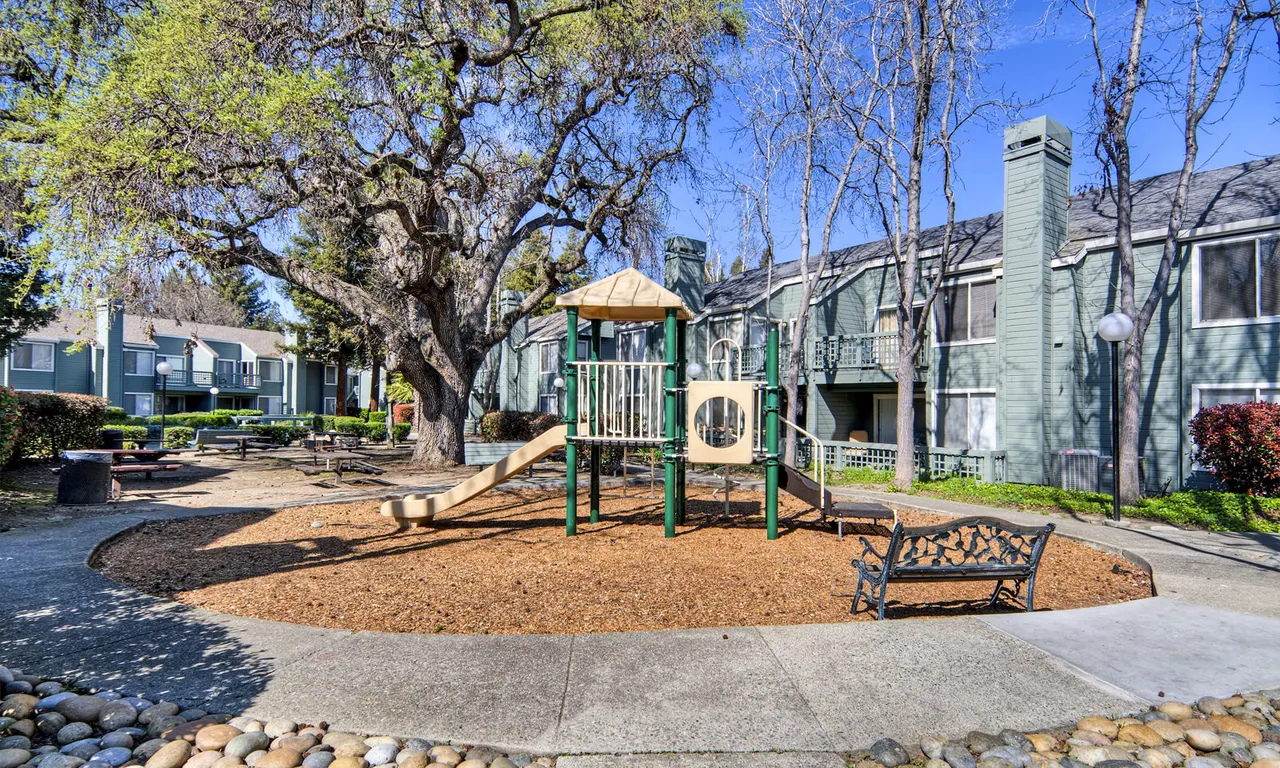 Wood Creek Apartments