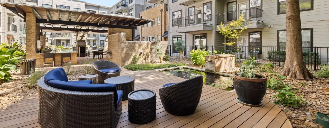 The Davis SoCo Apartments