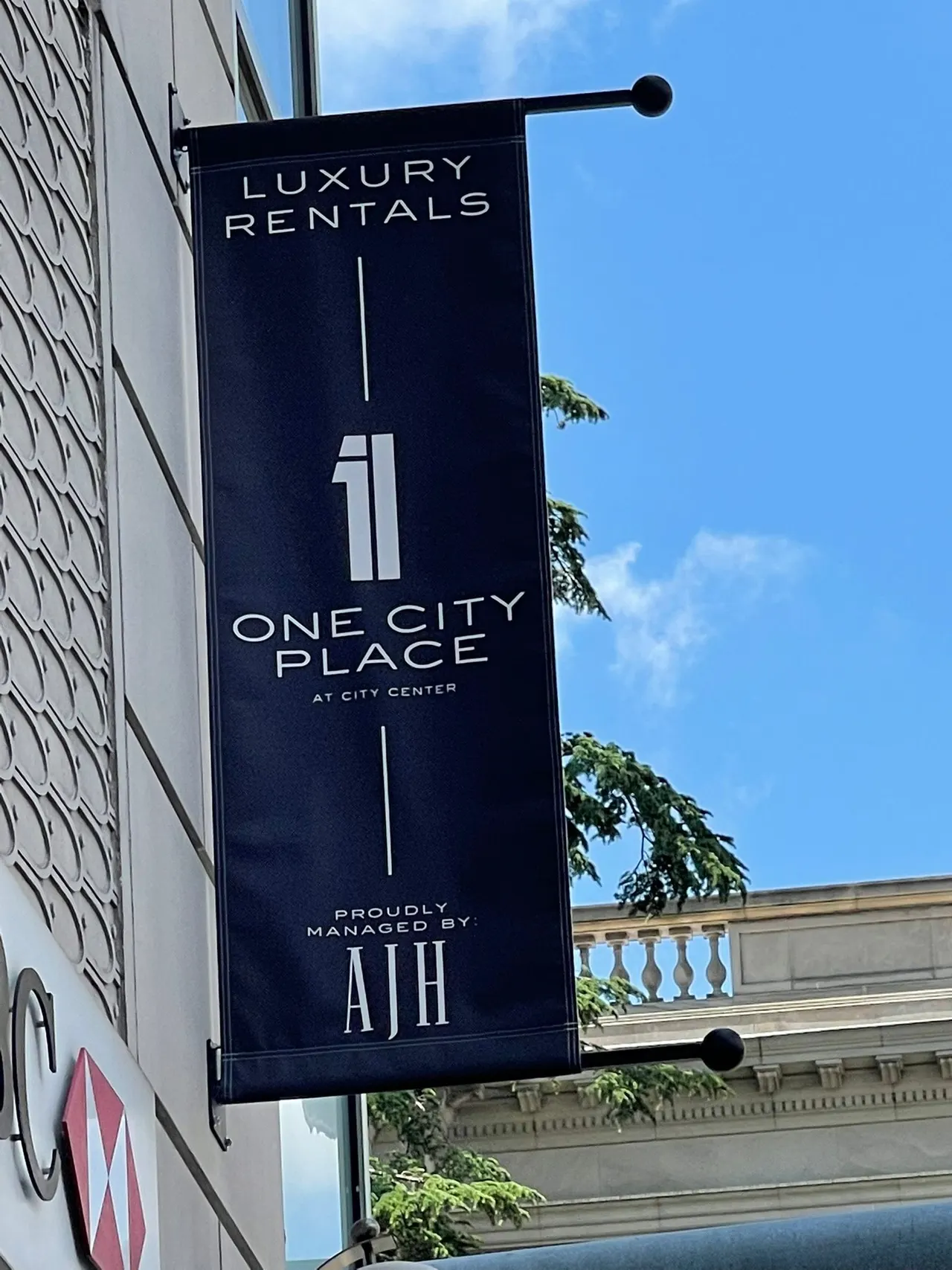 1 City Place Lounge
