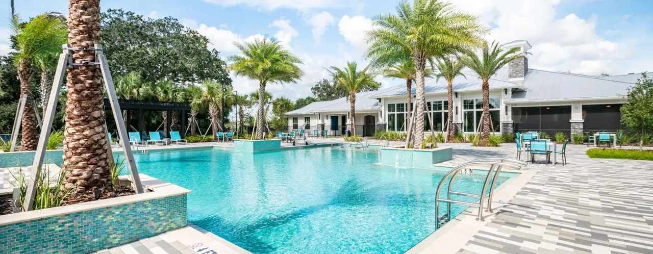 Venice Isles Luxury Apartments