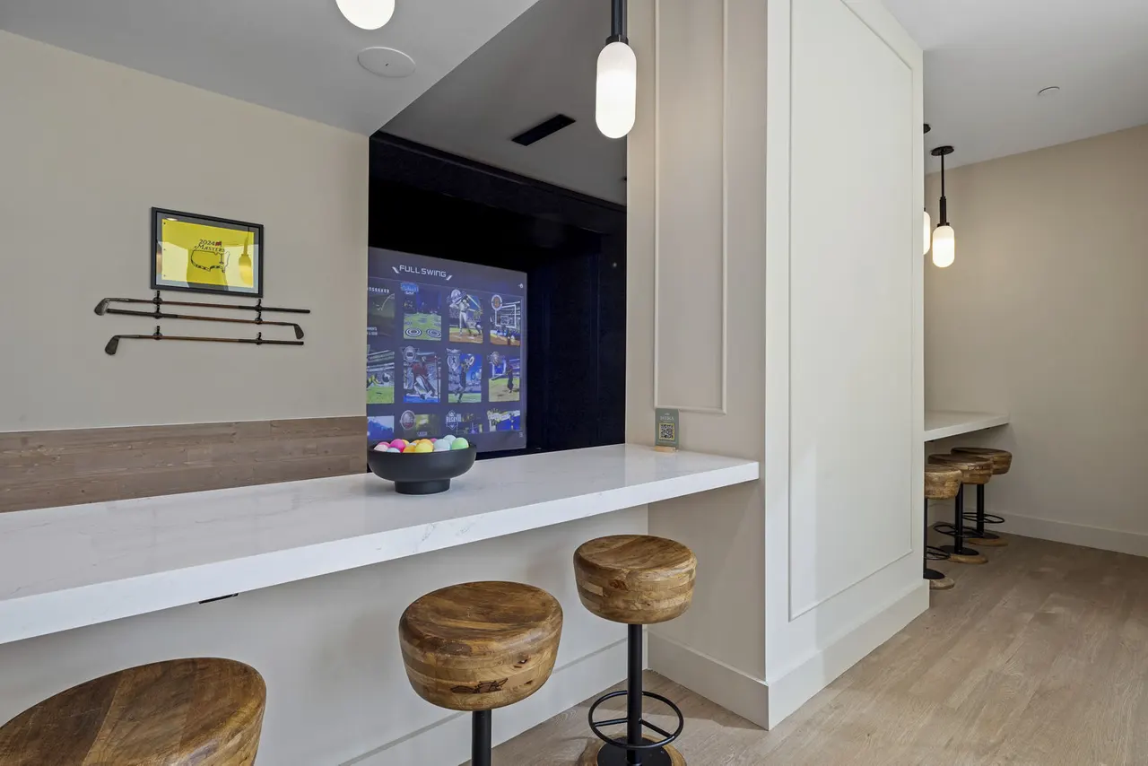 Mira Raleigh Apartments