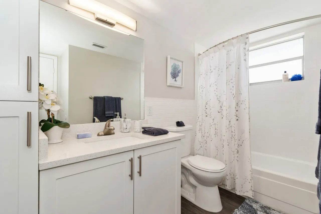 Aventura Oaks Apartment Homes