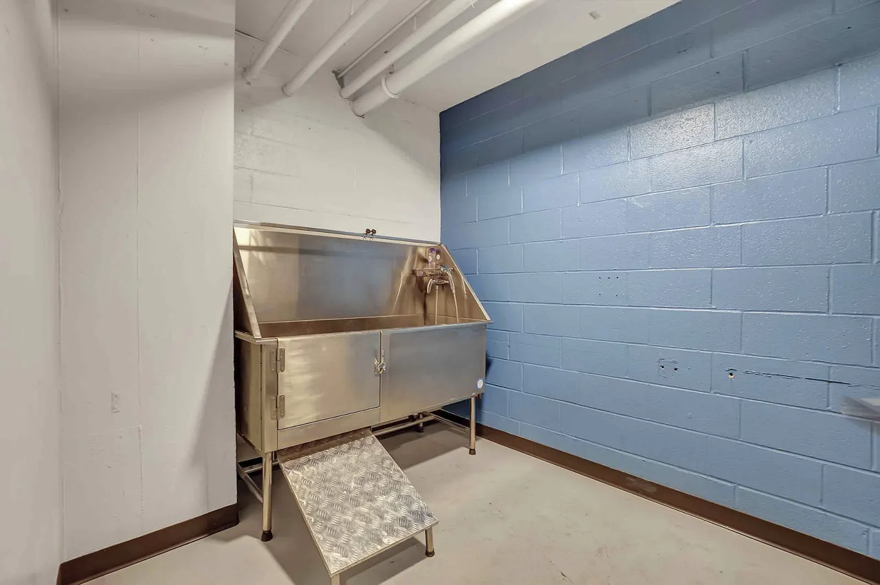 Cooper George Apartments