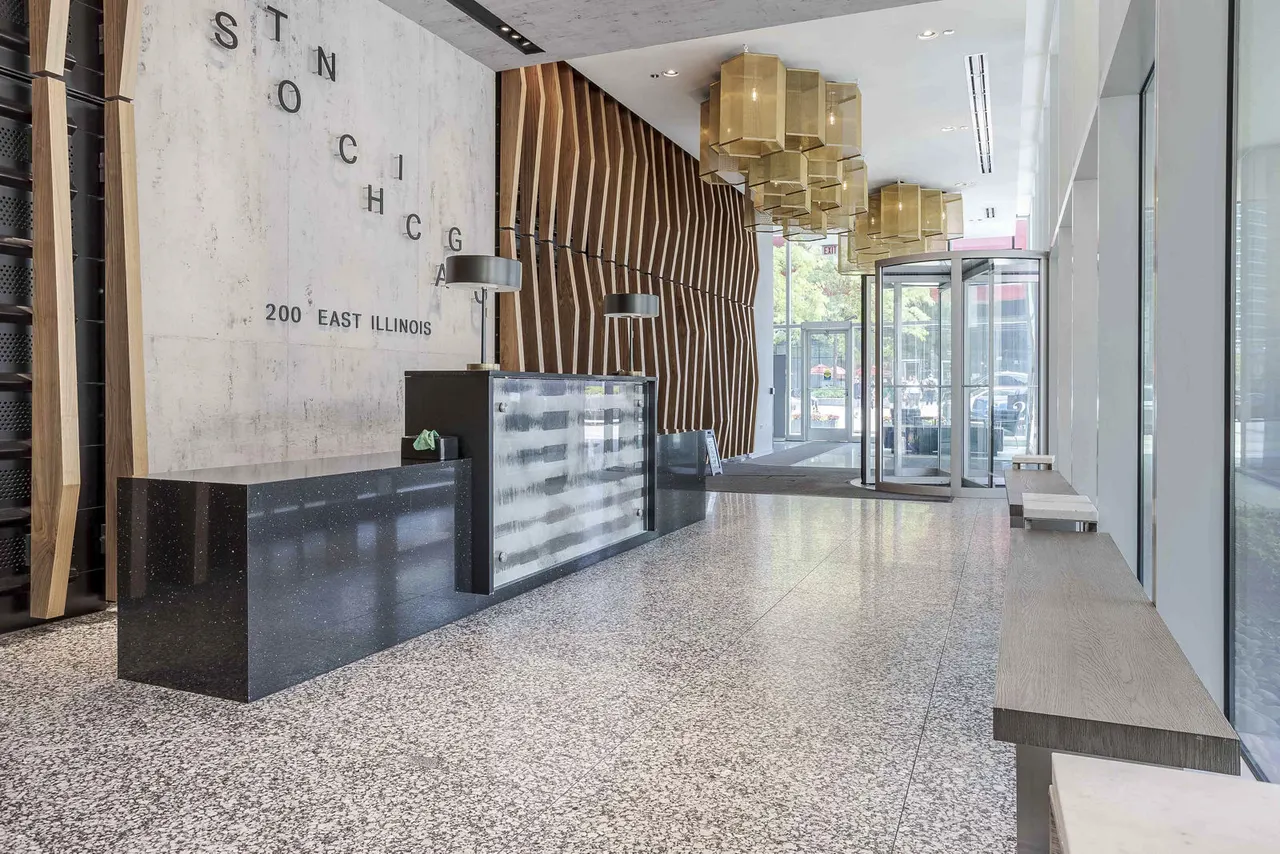 Aston Chicago Apartments