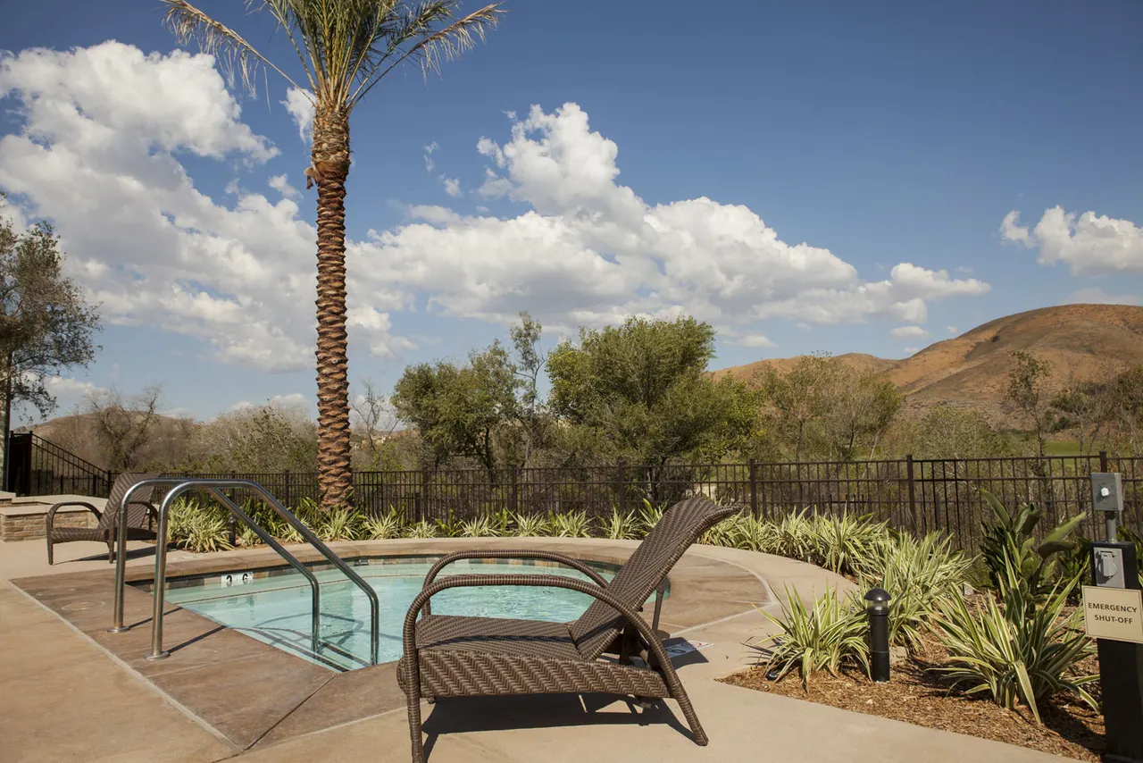 Encanto Apartments