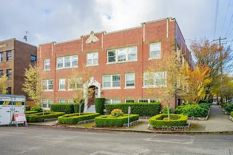 Wellington Apartments Capitol Hill