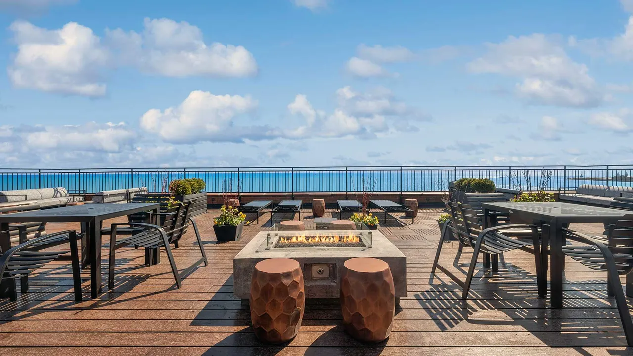 1350 North Lake Shore Drive Apartments