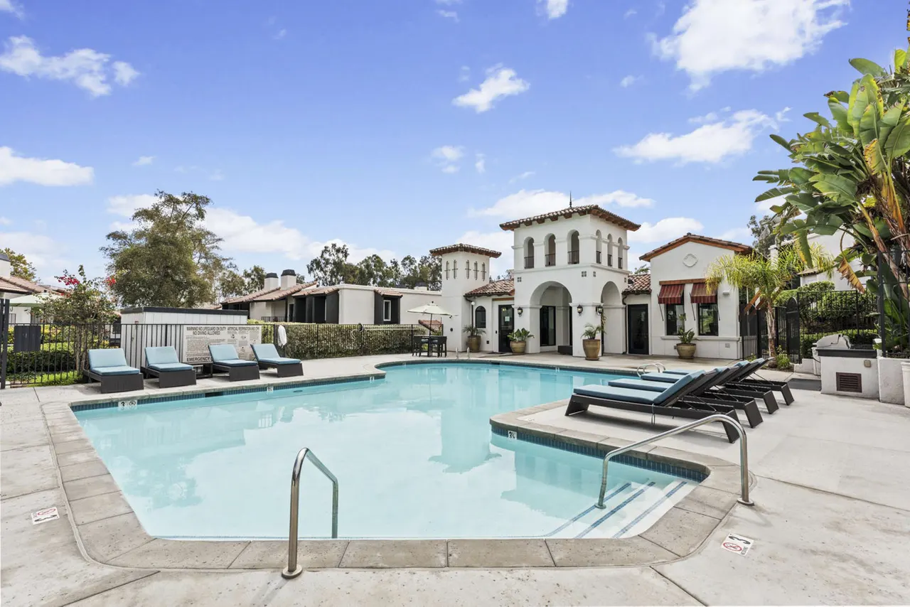 El Norte Villas Apartments