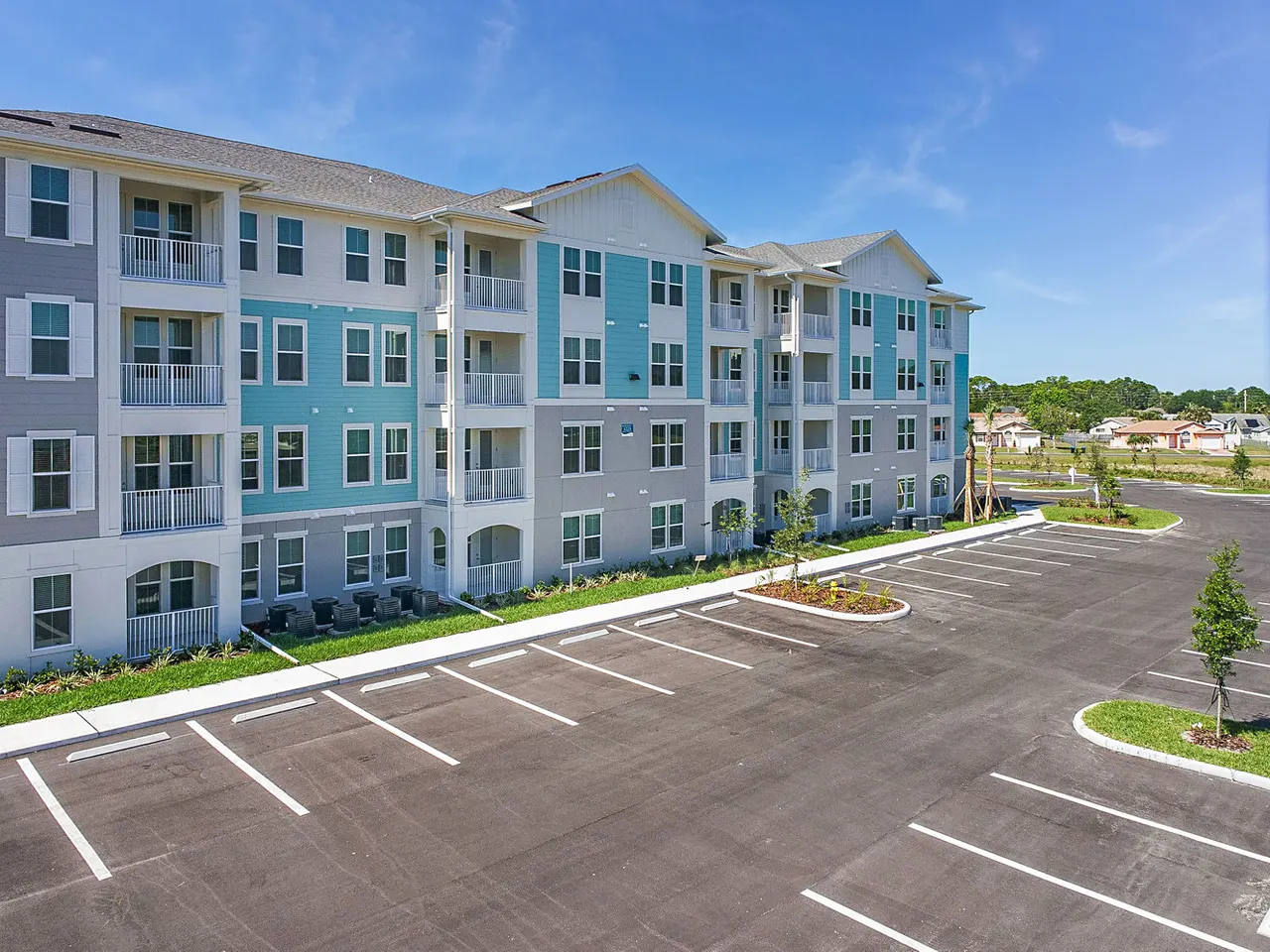 Isla Apartments