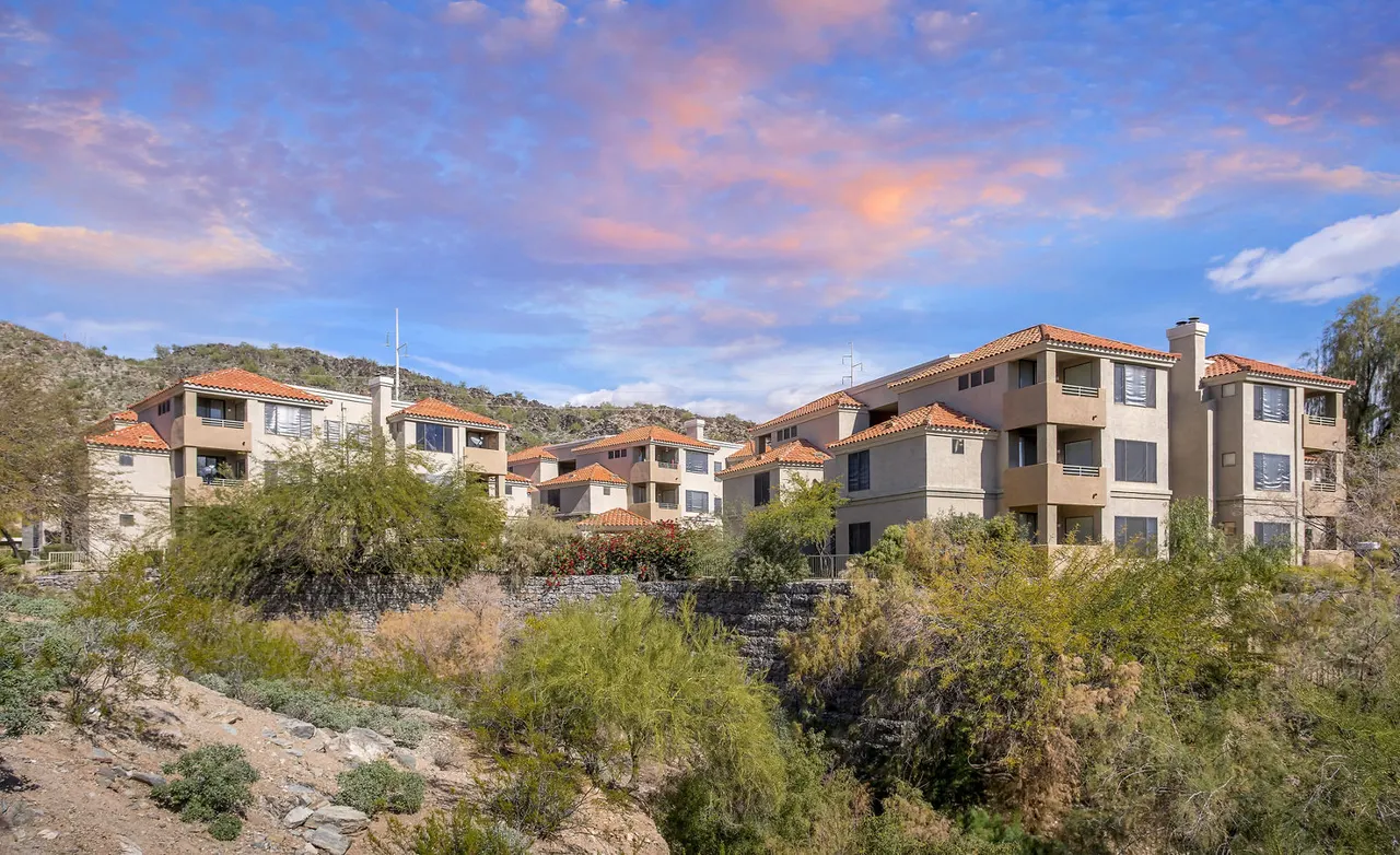 Avana at the Pointe Apartments