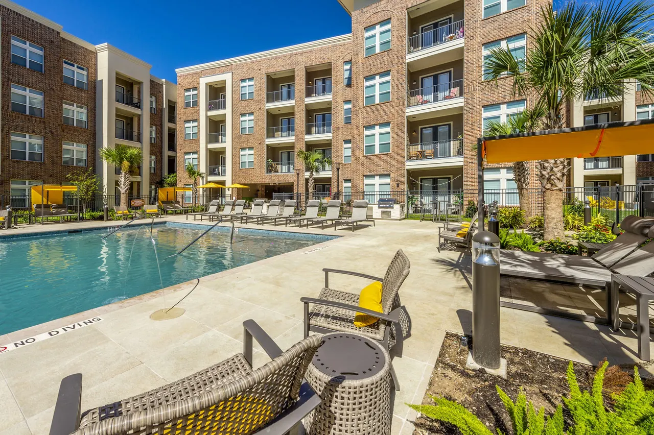 Hardy Yards Apartment Homes