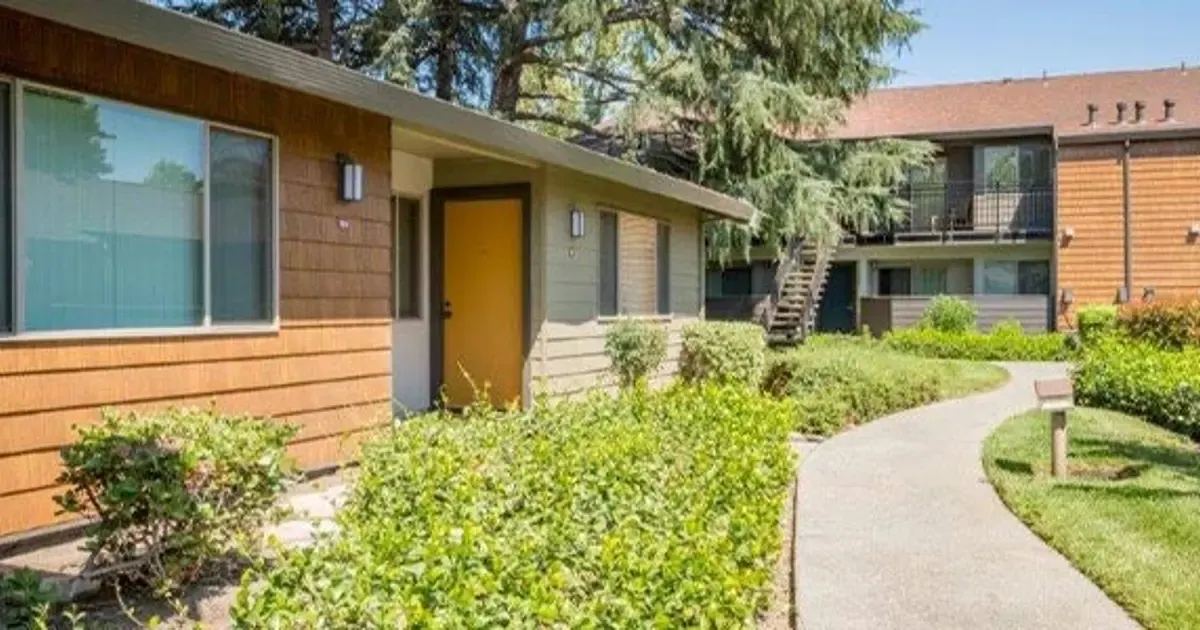 Woodcrest Apartments