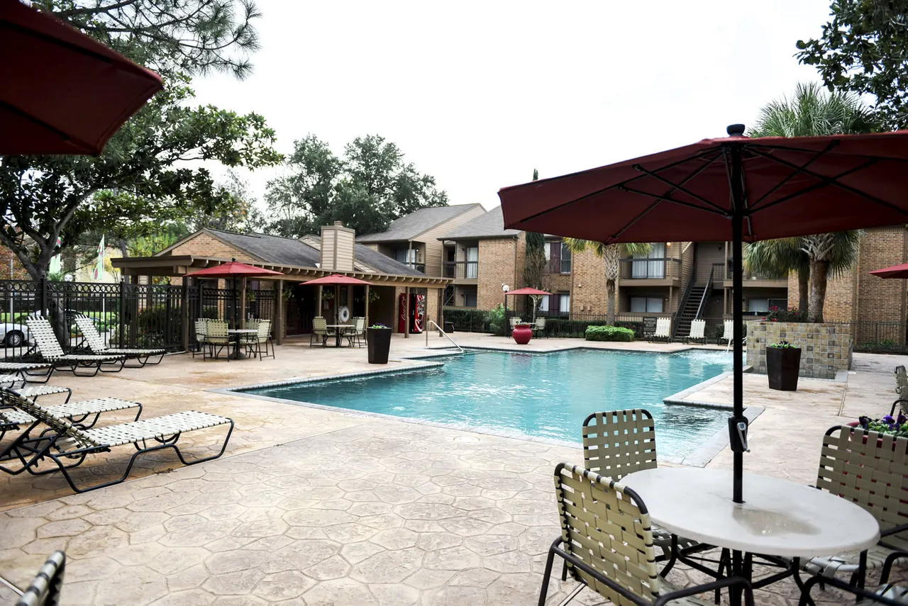 Westborough Crossing Apartments