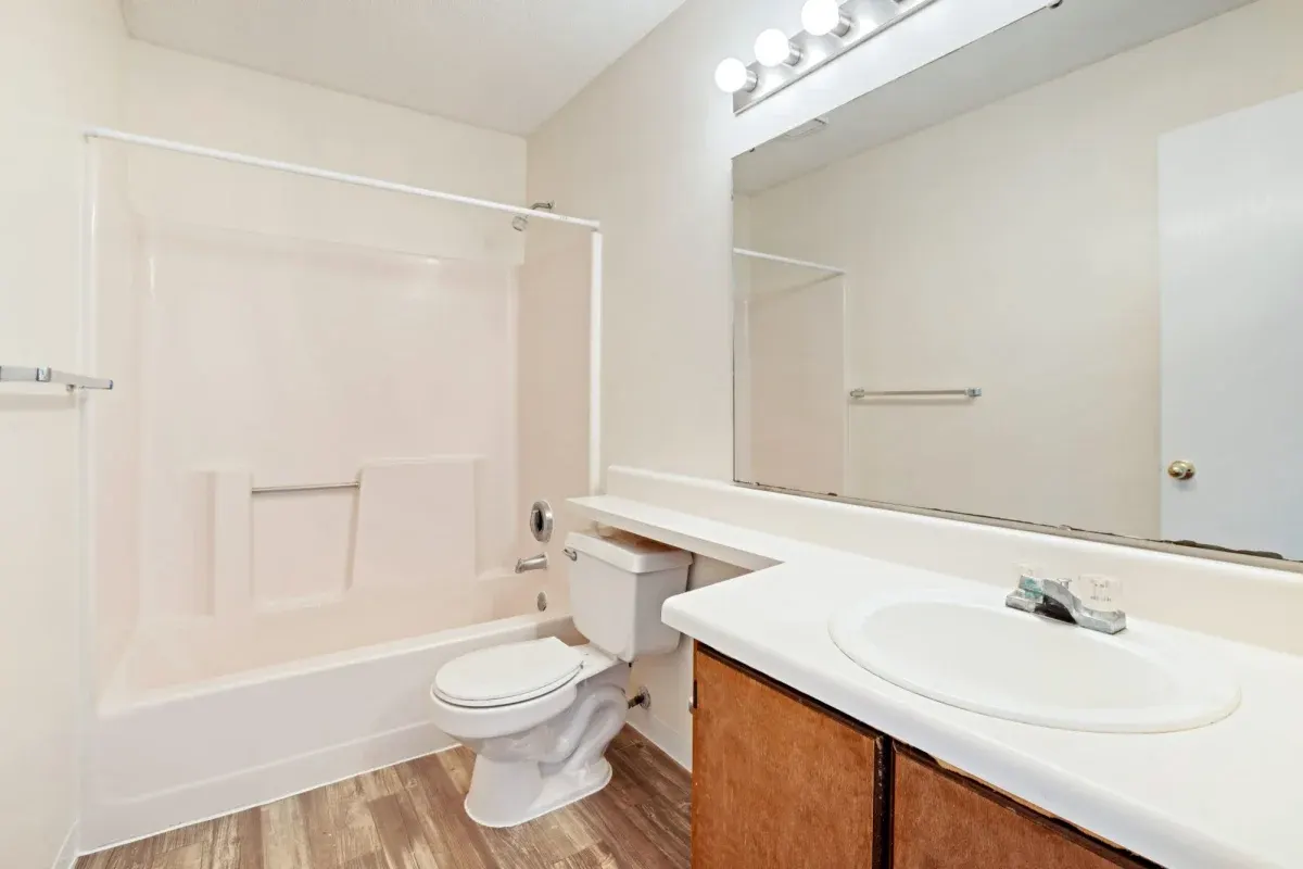 The Retreat At Hidden Bay Apartment Homes