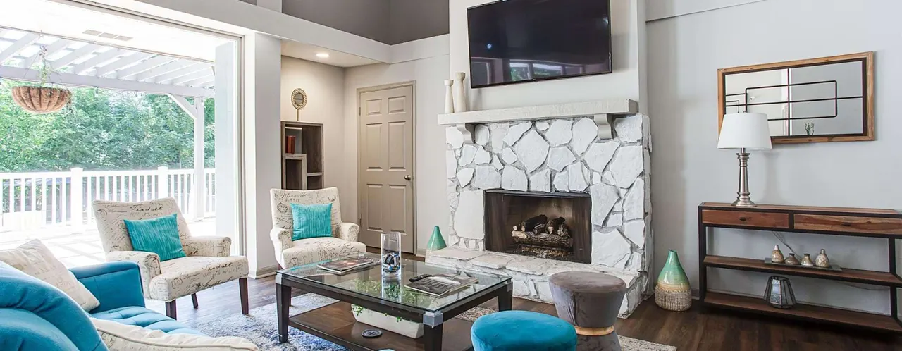 Elevate at the Pointe