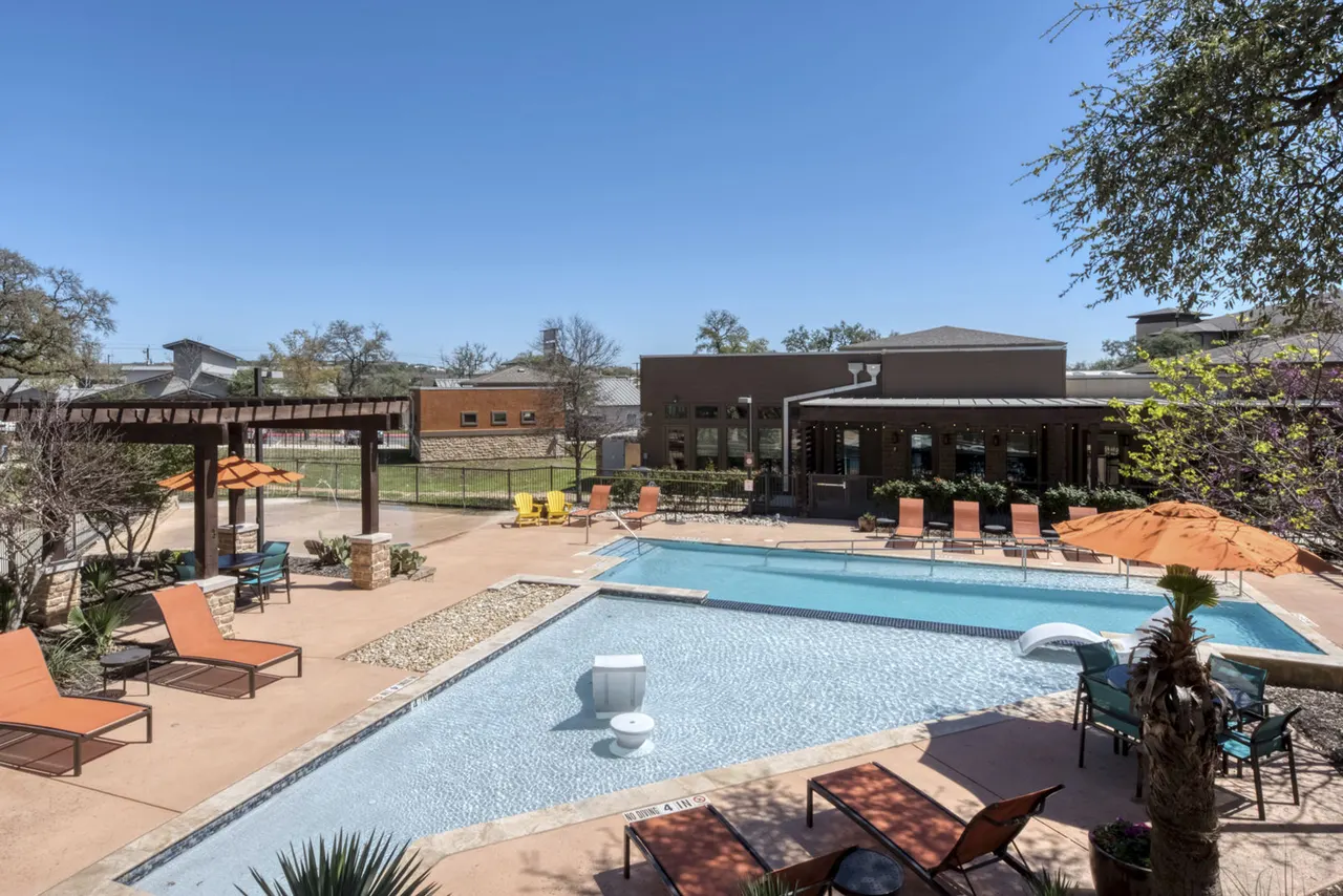 Rustico At Fair Oaks Apartments