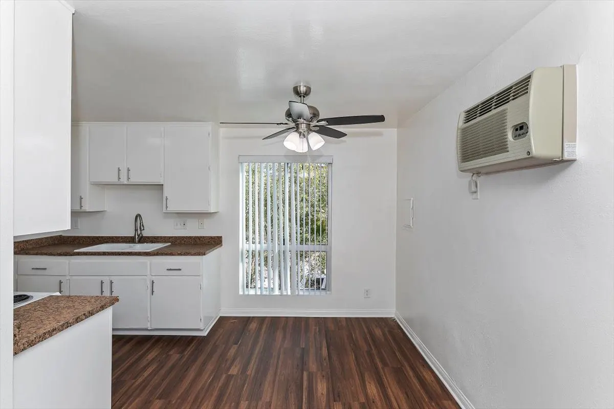 16205 Woodruff Apartments